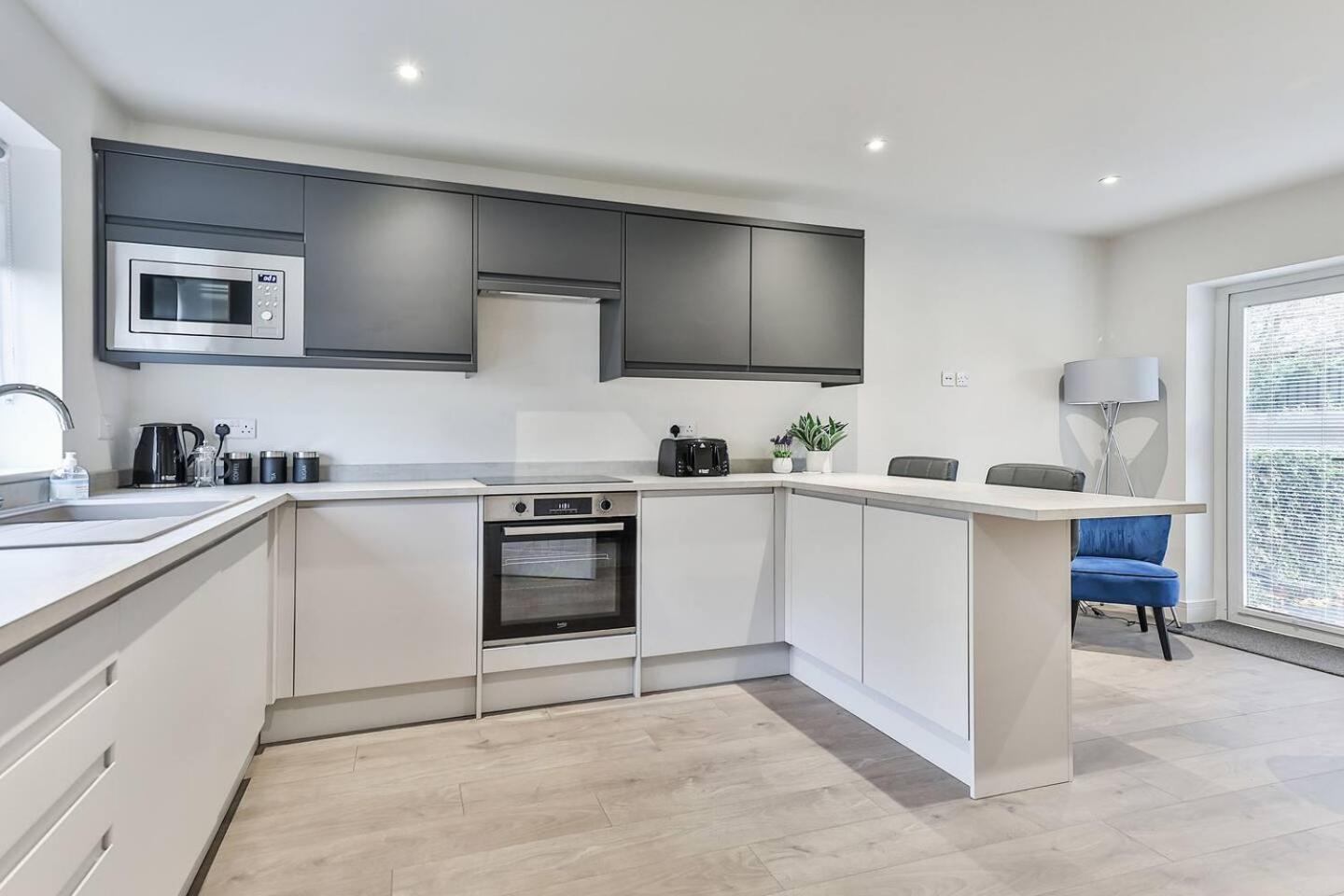 3 Bed Refurbished, Modern House, Wifi, Patio Area Villa Sheffield Exterior photo